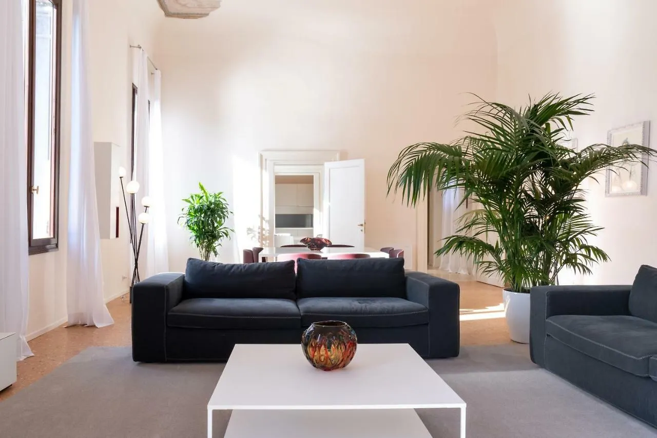 Apartmán Palazzo Vendramin Costa Benátky 0*,  Itálie