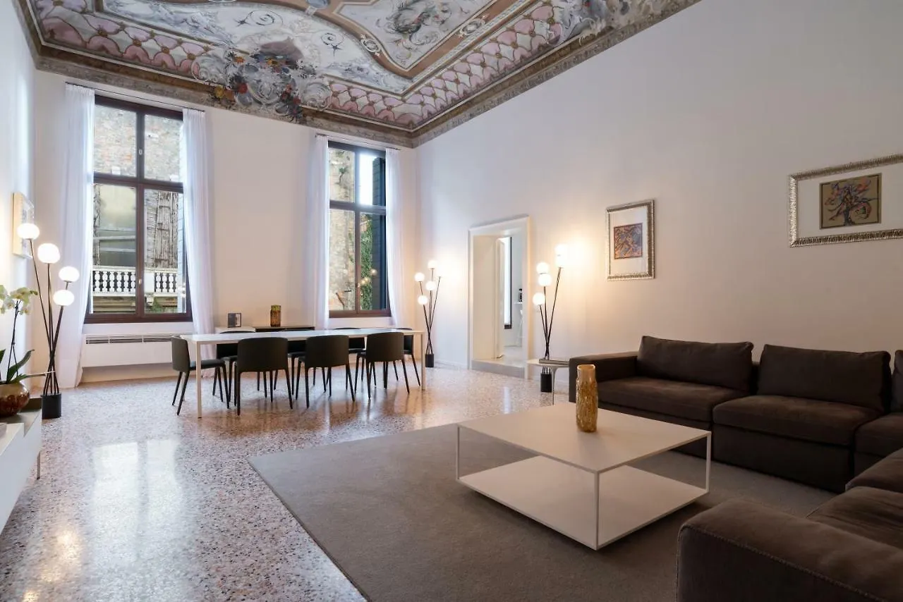 Appartamento Palazzo Vendramin Costa Venezia 0*,
