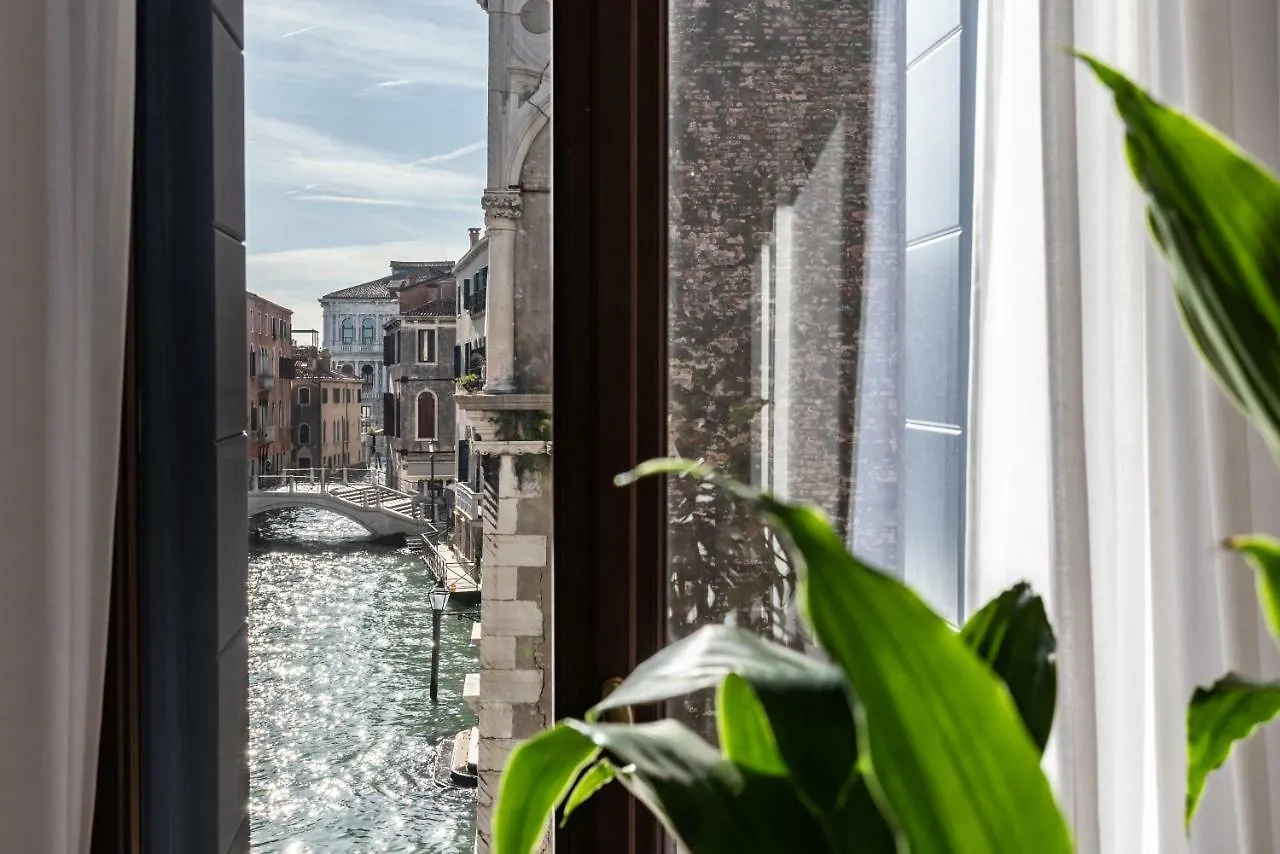 Palazzo Vendramin Costa Apartment Venice
