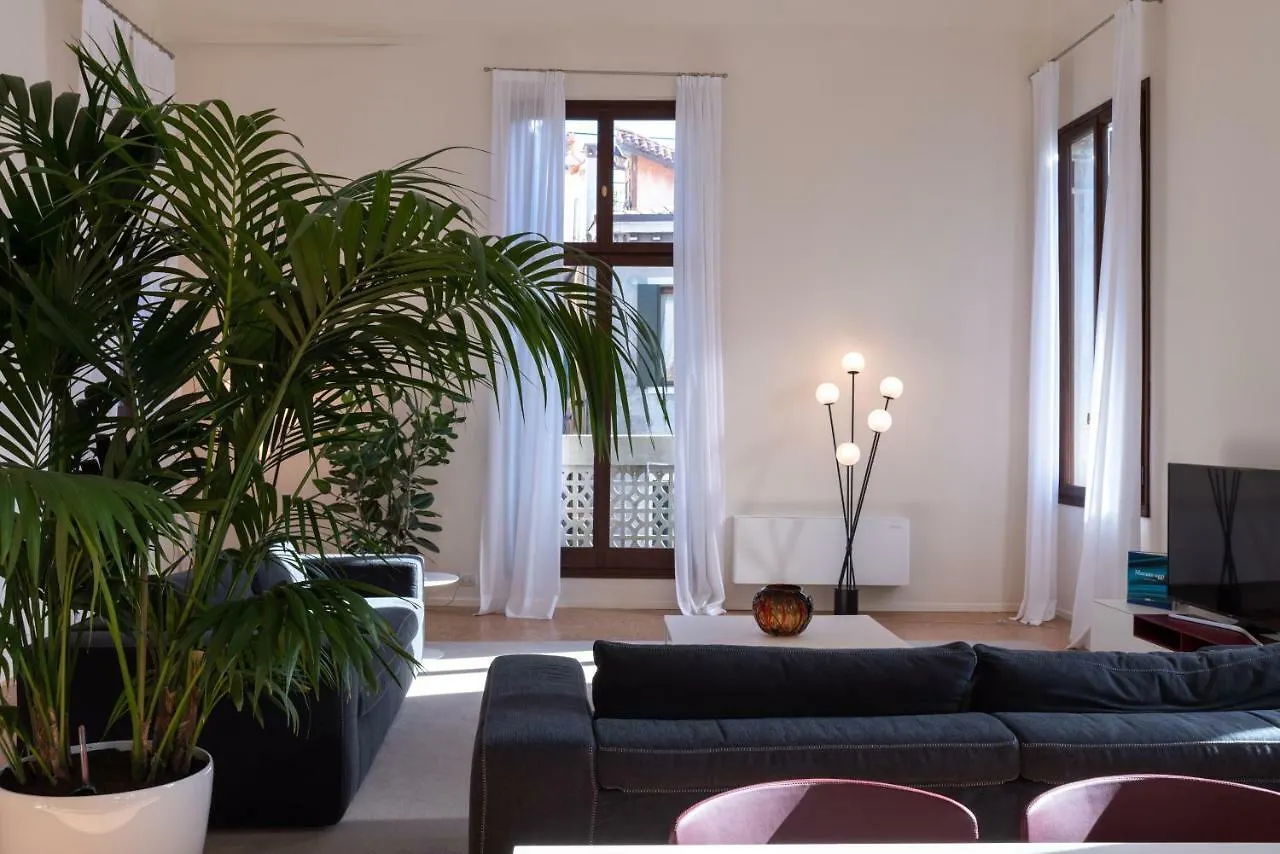 Palazzo Vendramin Costa Apartment Venice