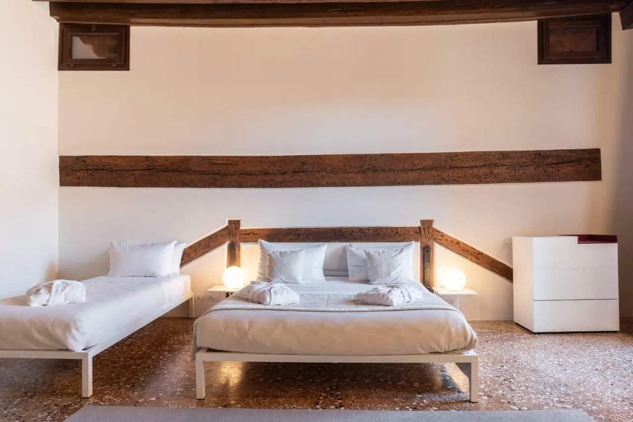 Palazzo Vendramin Costa Apartment Venice