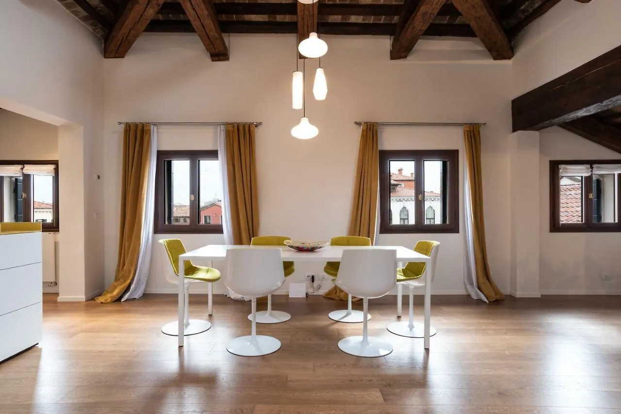 Palazzo Vendramin Costa Apartment Venice