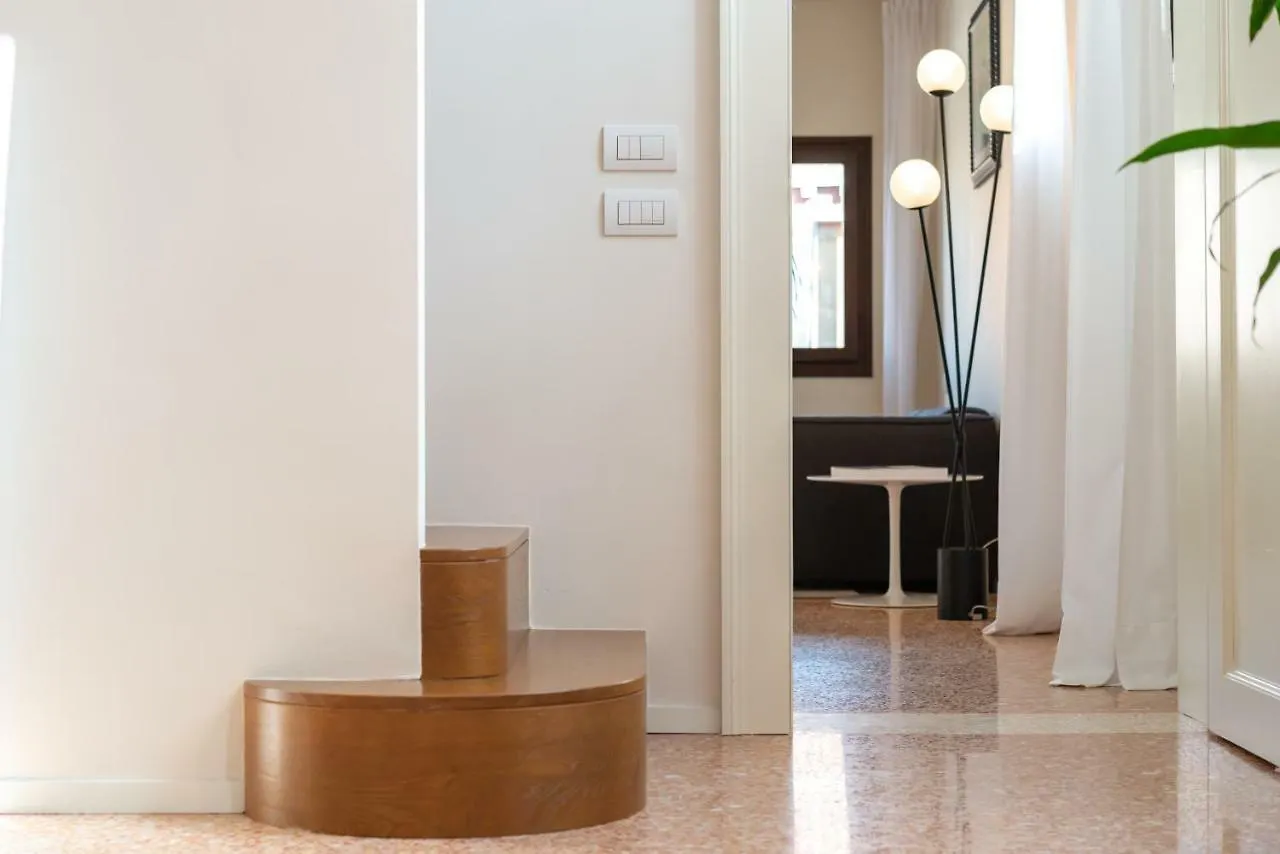 Palazzo Vendramin Costa Apartment Venice