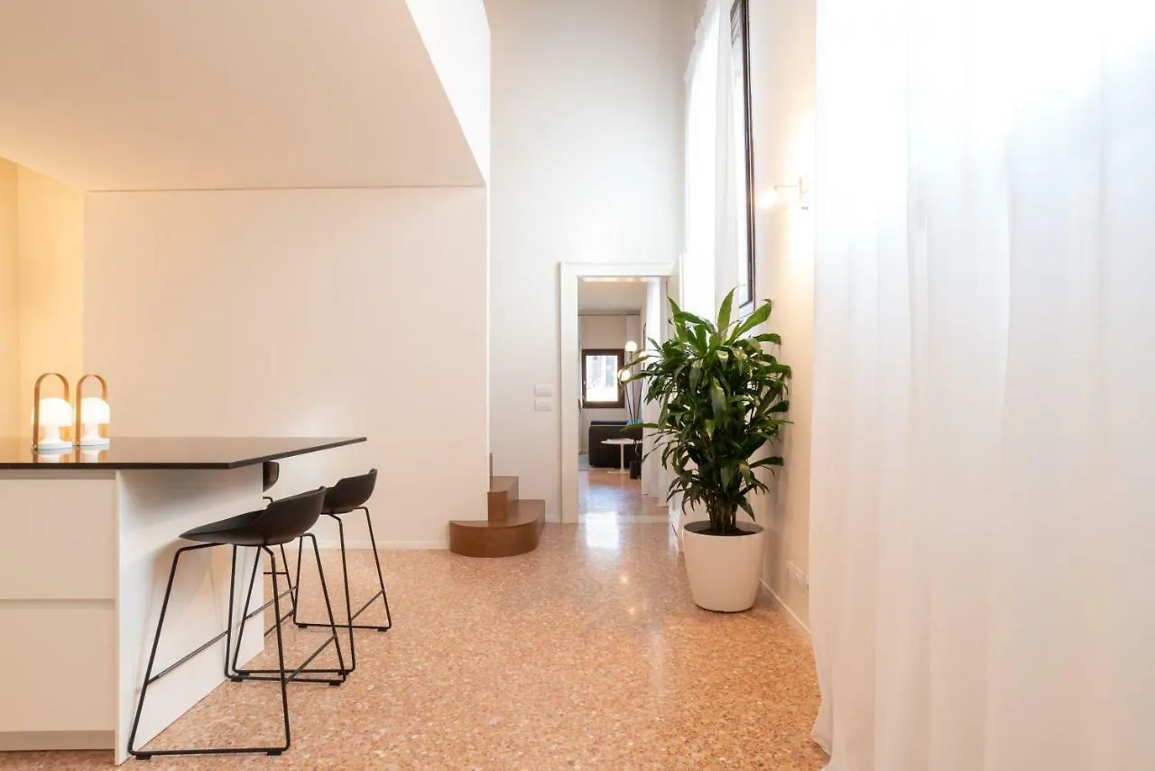 Palazzo Vendramin Costa Apartment Venice